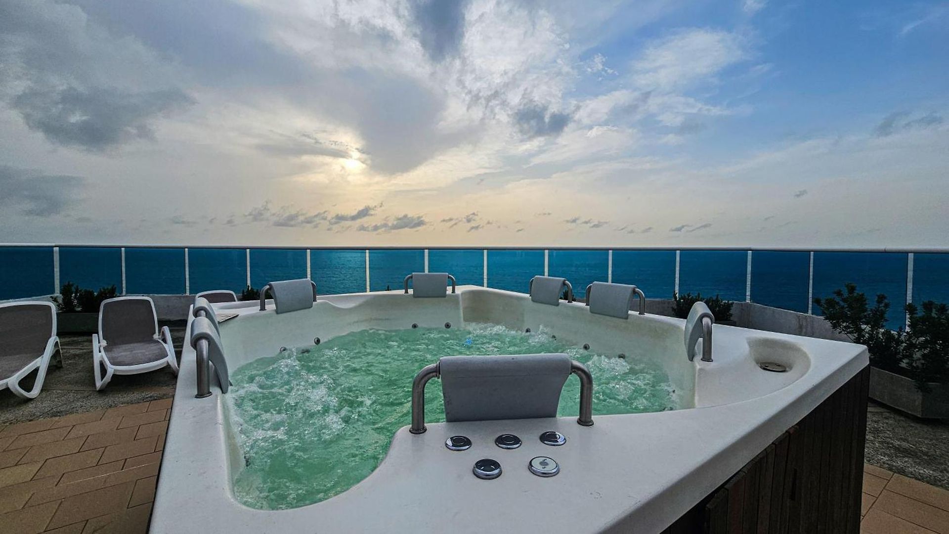 Luxury Apartment, Sector Morros, Vista Y Salida Al Mar Edificio Sunshine